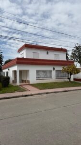 Casa en Barrio Pellegrini – Alta Gracia – Con Escritura